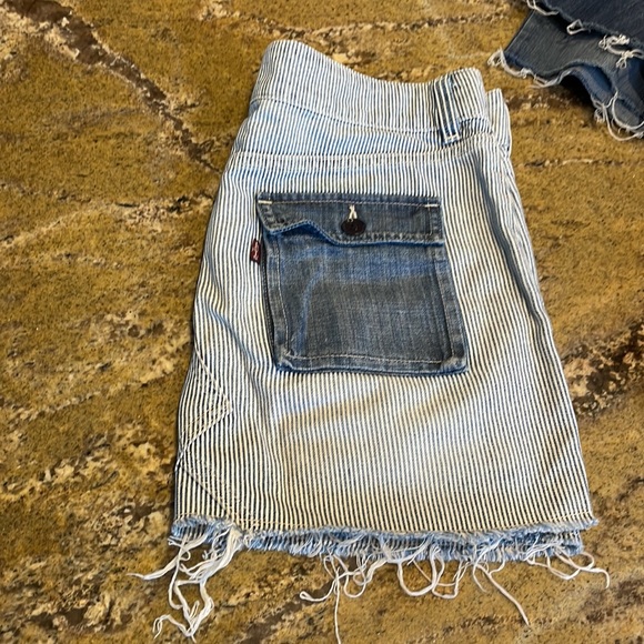 Levi’s engineer stripe denim skirt size 28 - Picture 8 of 10